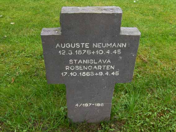 Billede af gravsten på den Tyske Gravlund, Gedhus