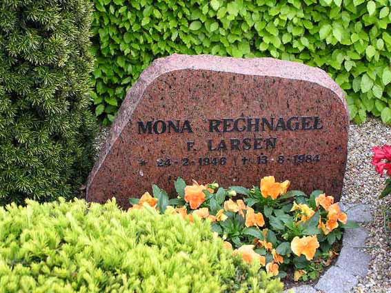 Billede af gravsten på Lunde Kirkegård