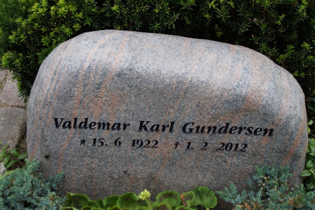 Billede af gravsten ved Sct. Jacobi Kirke, Varde