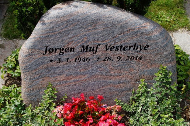 Billede af gravsten ved Sct. Jacobi Kirke, Varde