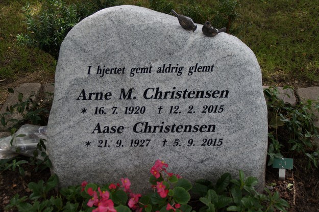Billede af gravsten ved Sct. Jacobi Kirke, Varde