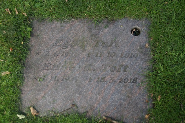 Billede af gravsten ved Sct. Jacobi Kirke, Varde