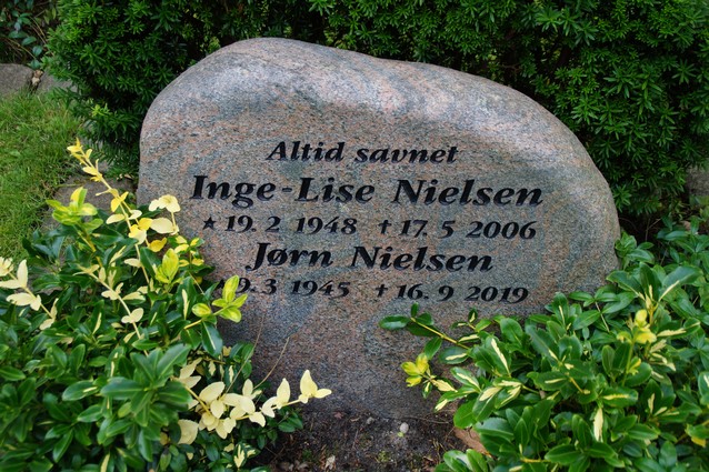 Billede af gravsten ved Sct. Jacobi Kirke, Varde