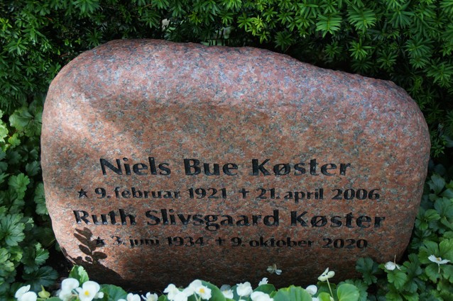 Billede af gravsten ved Sct. Jacobi Kirke, Varde