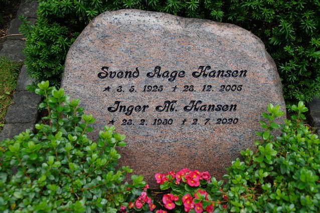 Billede af gravsten ved Sct. Jacobi Kirke, Varde