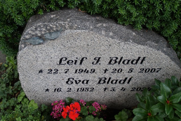 Billede af gravsten ved Sct. Jacobi Kirke, Varde