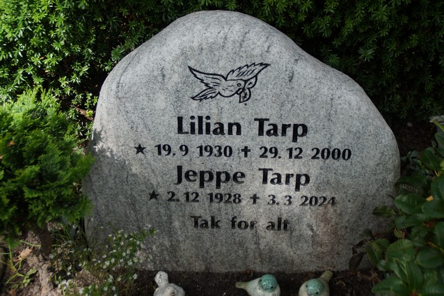 Billede af gravsten ved Sct. Jacobi Kirke, Varde