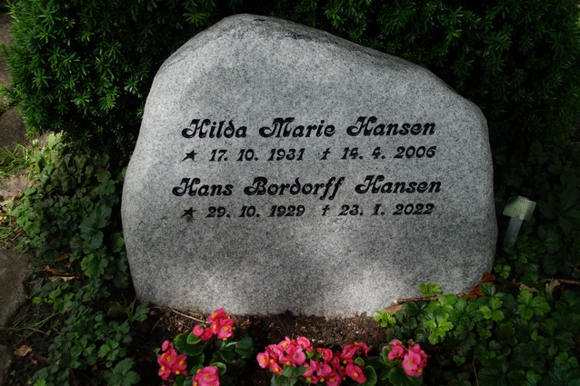 Billede af gravsten ved Sct. Jacobi Kirke, Varde