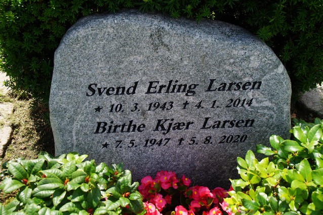 Billede af gravsten ved Sct. Jacobi Kirke, Varde