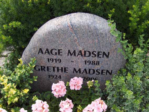 Billede af gravsten ved Sct. Jacobi Kirke, Varde